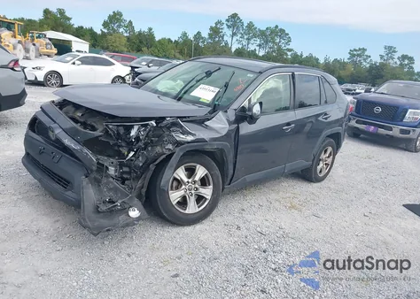 2019 Toyota Rav4 Xle from USA, damaged, VIN JTMP1RFV0KD513974